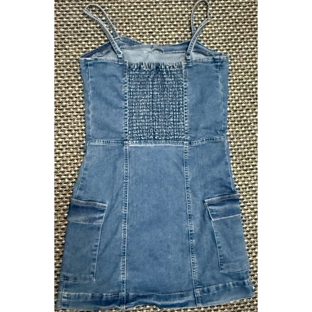 Celebrity Pink Smocked Back Denim Cargo Mini Dress Pockets Sz Small